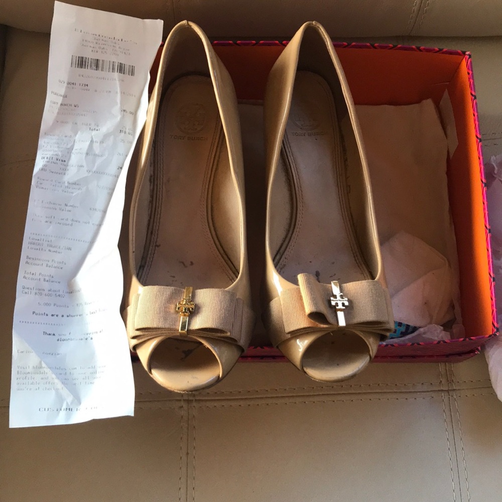 Tory Burch Open Toe Wedge soft Patent